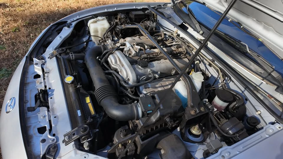2002 Mazda NB MX-5 Miata - Image 16 of 17