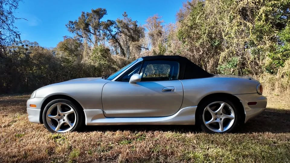 2002 Mazda NB MX-5 Miata - Image 4 of 17