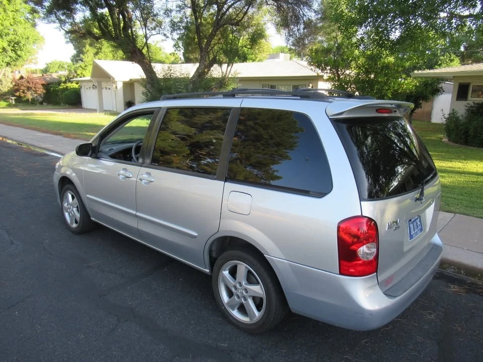 2002 Mazda MPV 2nd Gen - Image 5 of 17