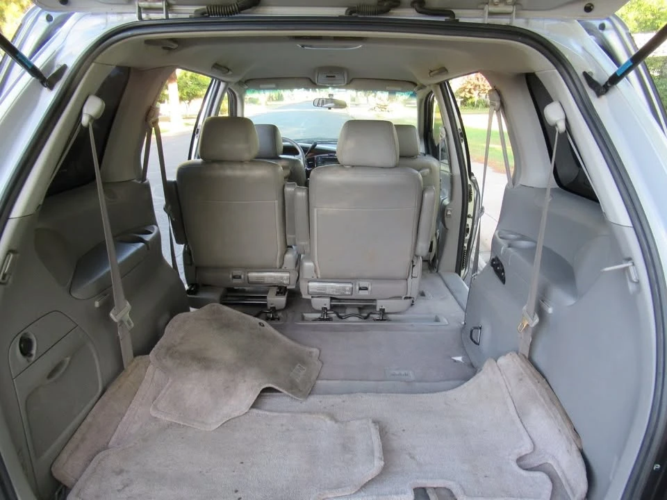 2002 Mazda MPV 2nd Gen - Image 10 of 17