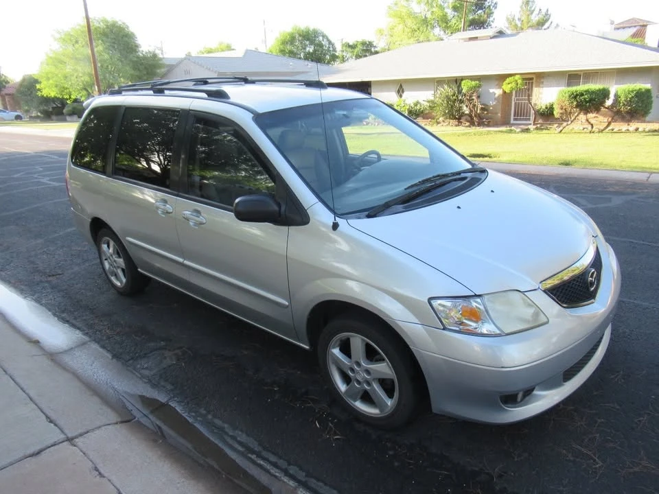 2002 Mazda MPV 2nd Gen - Image 2 of 17