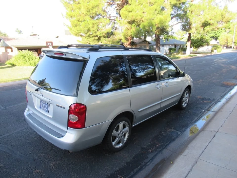 2002 Mazda MPV 2nd Gen - Image 6 of 17