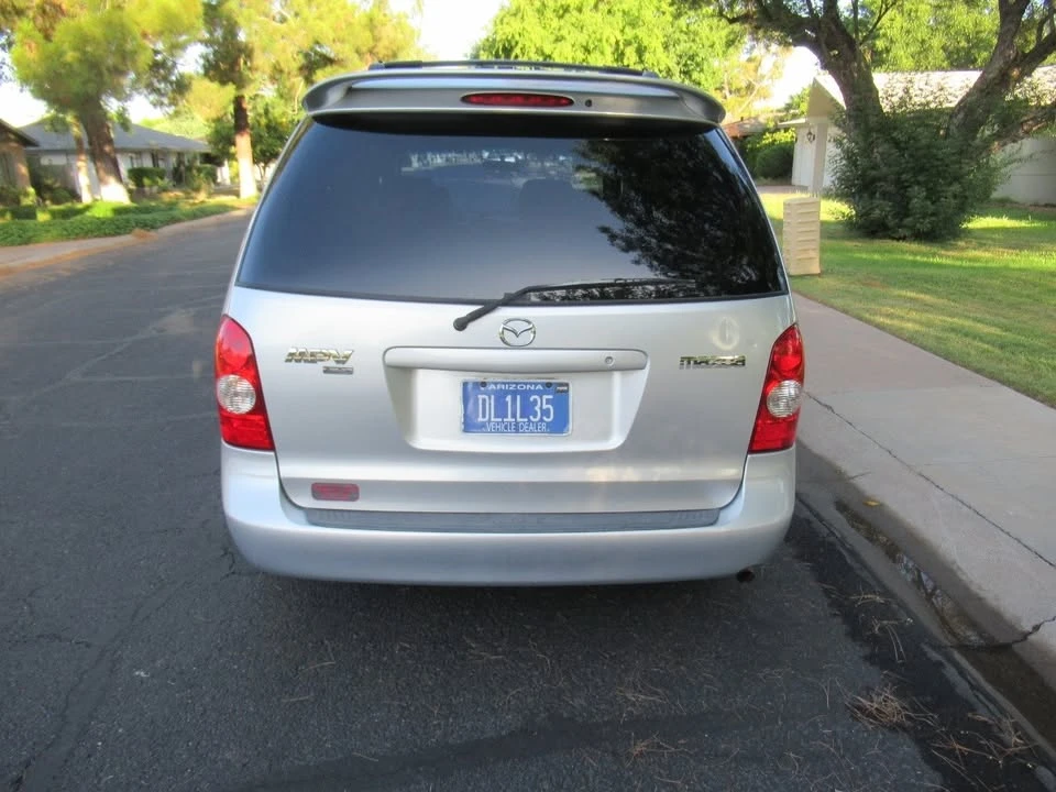 2002 Mazda MPV 2nd Gen - Image 8 of 17