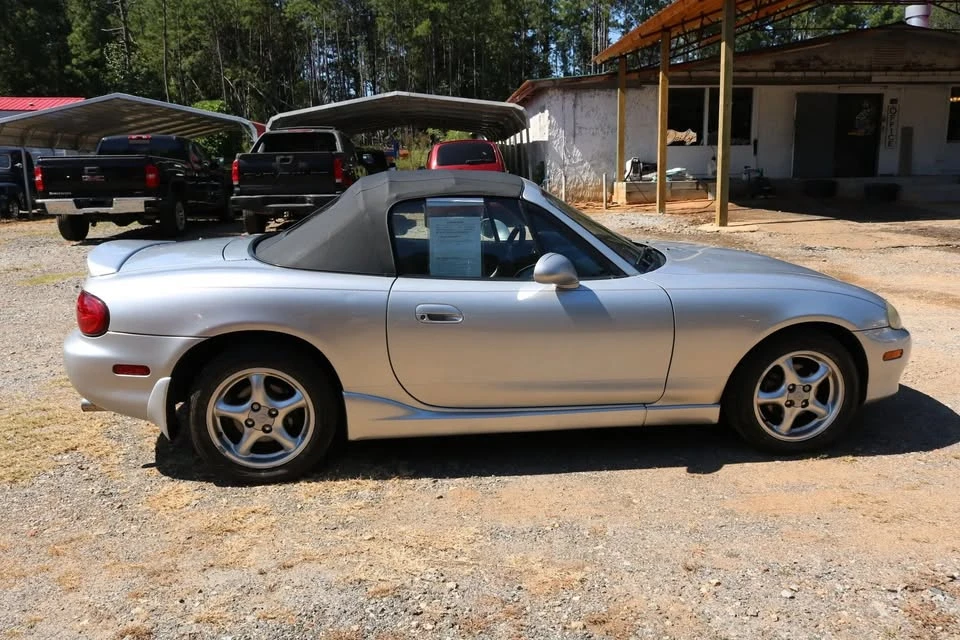 2002 Mazda NB MX-5 Miata - Image 6 of 19