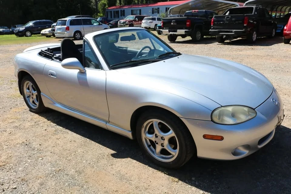 2002 Mazda NB MX-5 Miata - Image 3 of 19