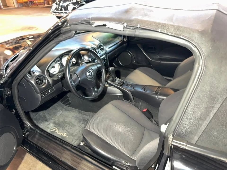 2002 Mazda NB MX-5 Miata - Image 14 of 20