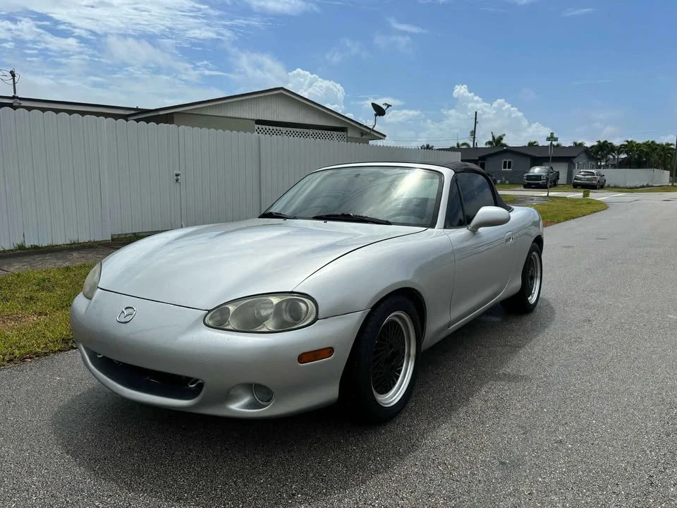 2002 Mazda NB MX-5 Miata - Image 2 of 8