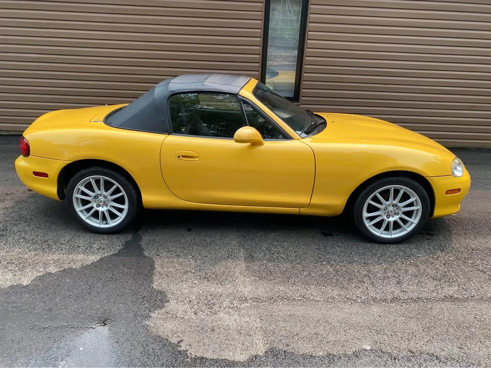 2002 Mazda NB MX-5 Miata - Image 2 of 8