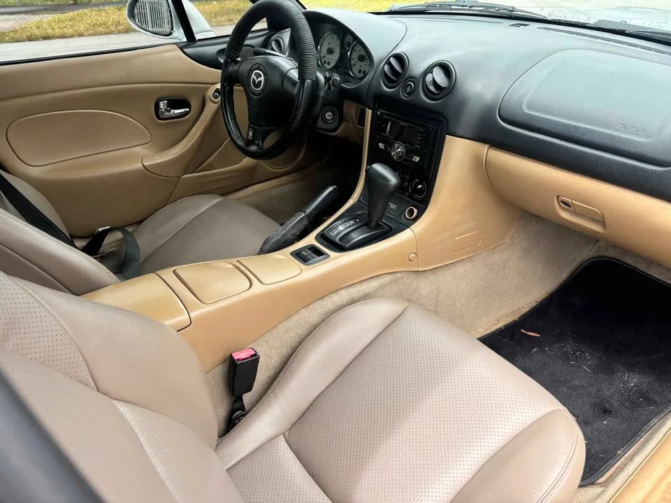 2002 Mazda NB MX-5 Miata - Image 7 of 8