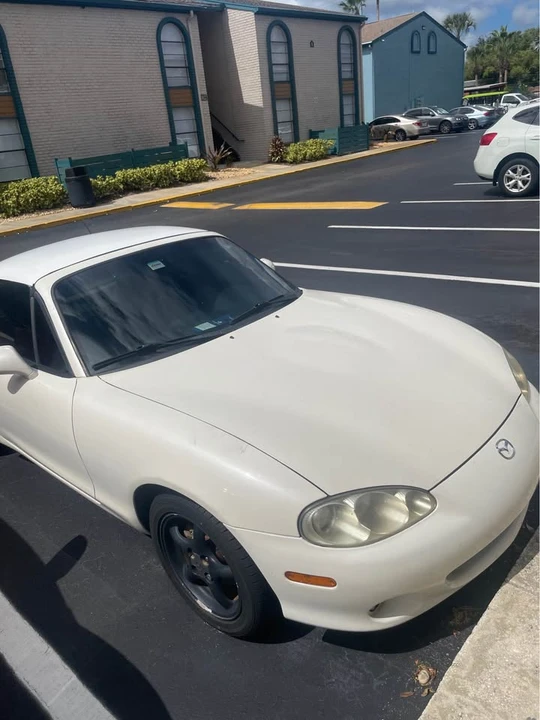 2002 Mazda NB MX-5 Miata - Image 3 of 6
