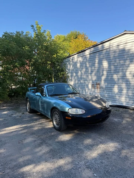 2002 Mazda NB MX-5 Miata - Image 2 of 2
