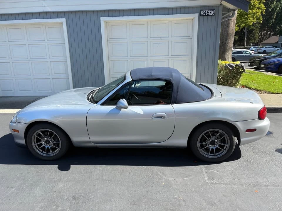 2002 Mazda NB MX-5 Miata - Image 4 of 8