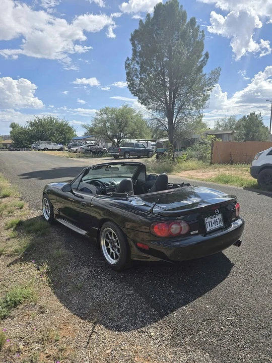 2002 Mazda NB MX-5 Miata - Image 5 of 14