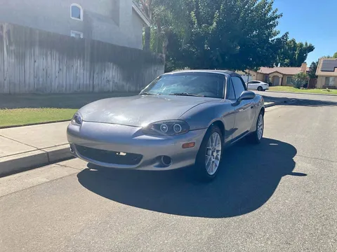 2002 Mazda MX-5 Miata