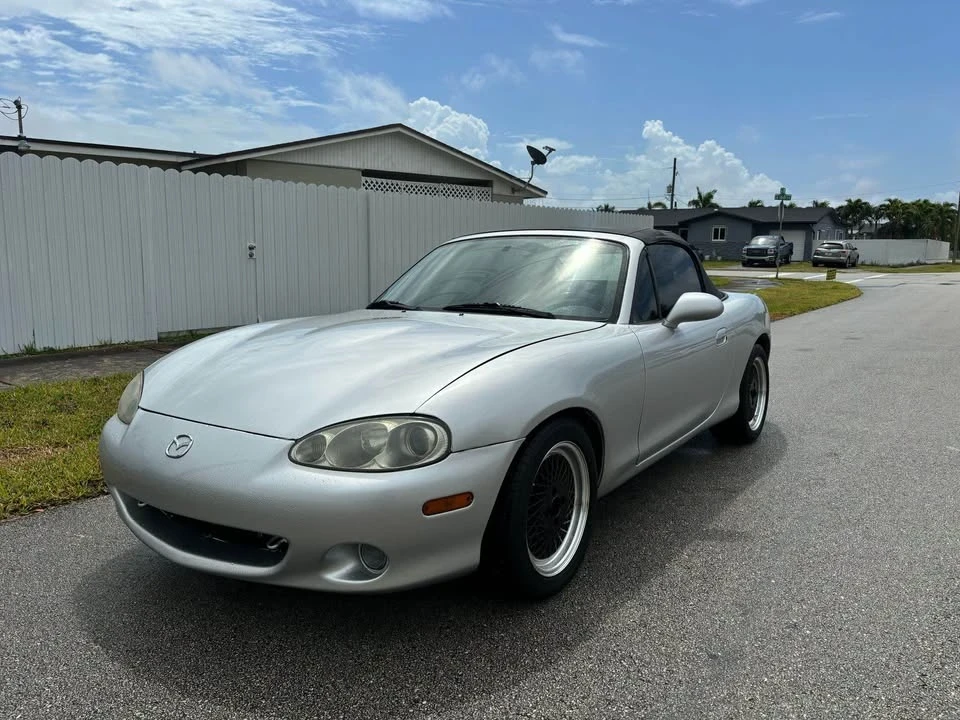 2002 Mazda NB MX-5 Miata - Image 2 of 8