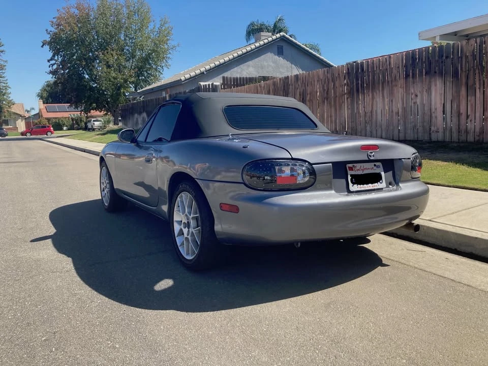 2002 Mazda NB MX-5 Miata - Image 5 of 13