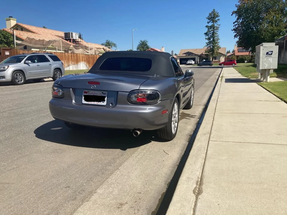 2002 Mazda NB MX-5 Miata - Image 4 of 13