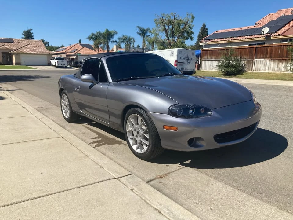 2002 Mazda NB MX-5 Miata - Image 2 of 13