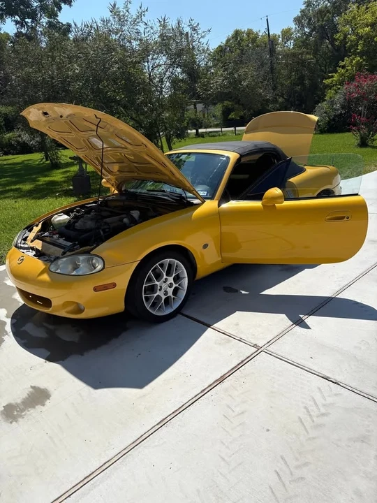 2002 Mazda NB MX-5 Miata - Image 4 of 6
