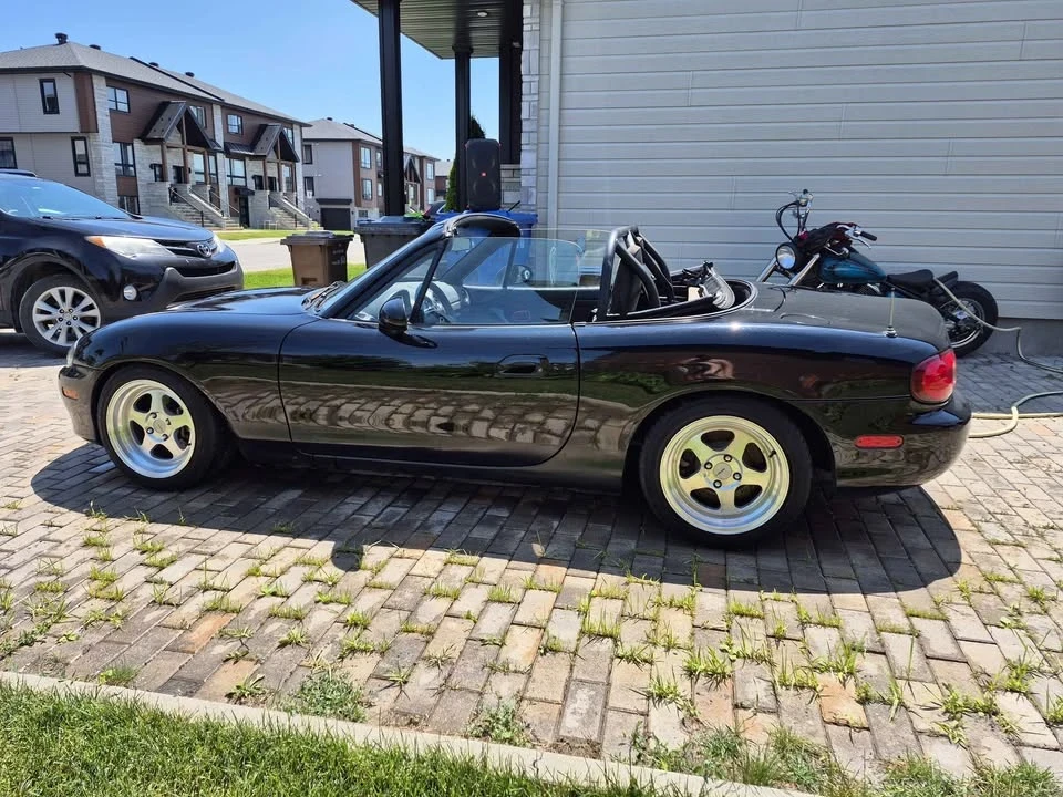 2002 Mazda NB MX-5 Miata - Image 2 of 3