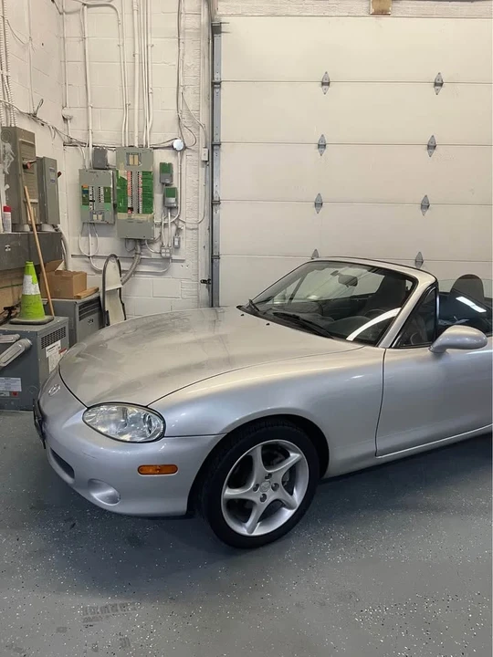 2002 Mazda NB MX-5 Miata - Image 2 of 10