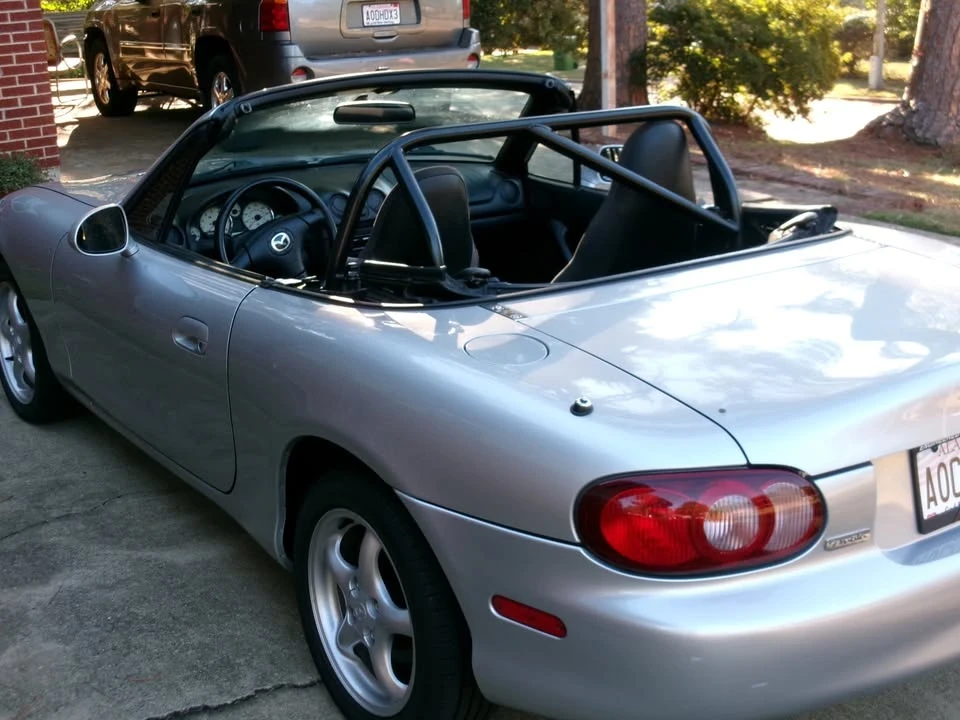 2002 Mazda NB MX-5 Miata - Image 17 of 20