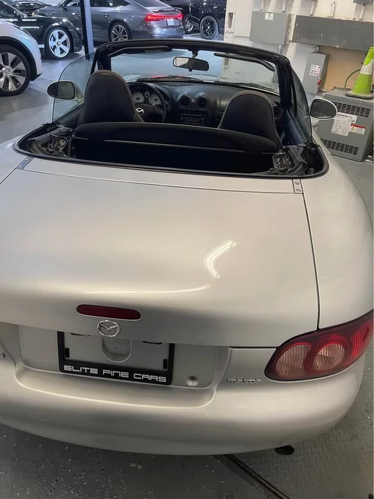 2002 Mazda NB MX-5 Miata - Image 4 of 10
