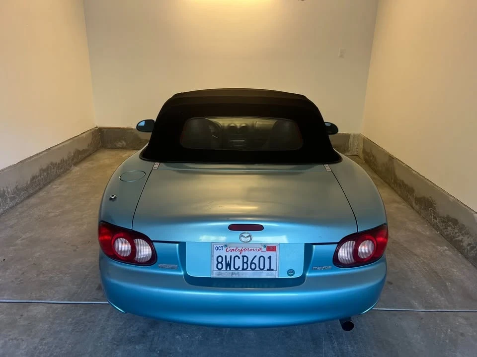 2002 Mazda NB MX-5 Miata - Image 4 of 9