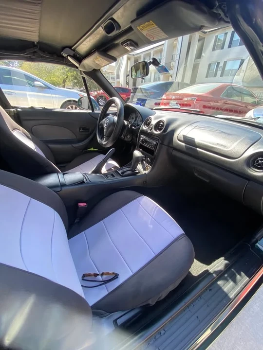 2002 Mazda NB MX-5 Miata - Image 11 of 13