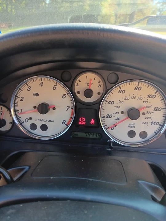 2002 Mazda NB MX-5 Miata - Image 4 of 11