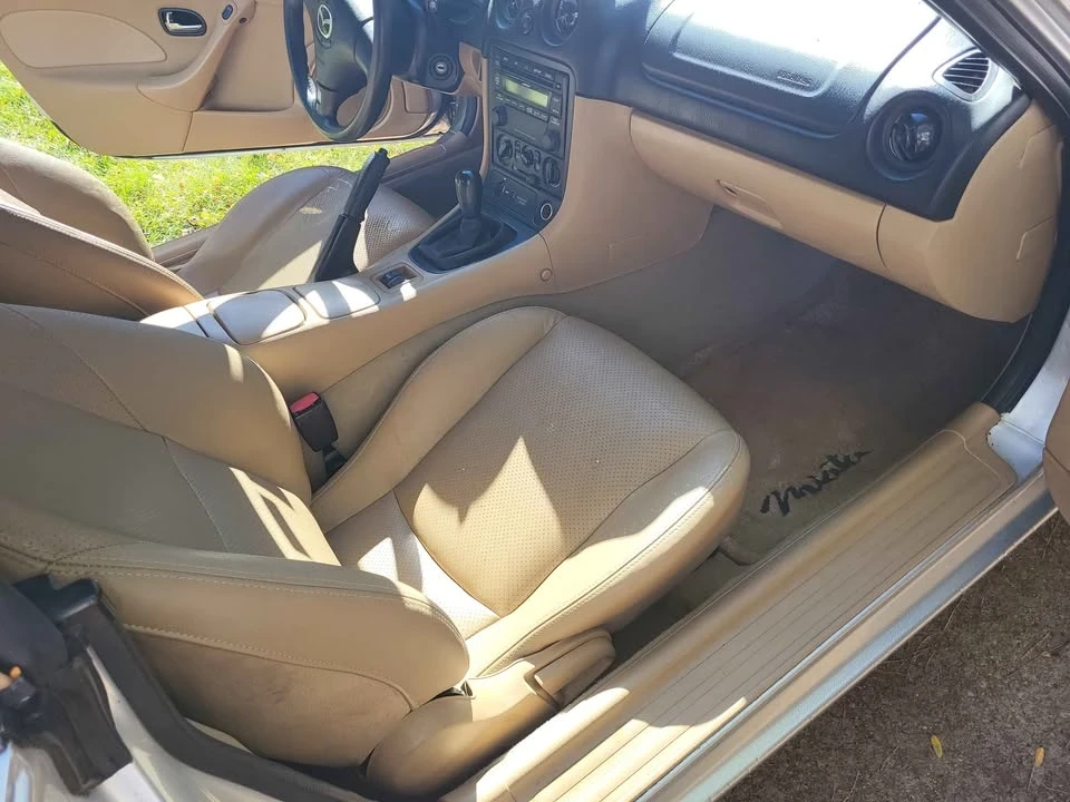2002 Mazda NB MX-5 Miata - Image 5 of 6