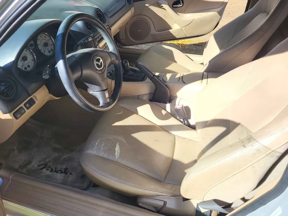 2002 Mazda NB MX-5 Miata - Image 4 of 6