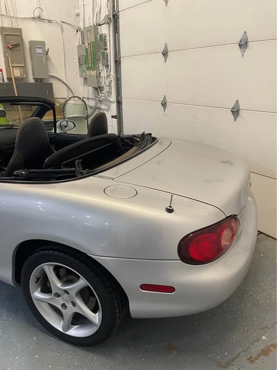 2002 Mazda NB MX-5 Miata - Image 5 of 10