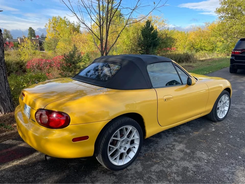 2002 Mazda NB MX-5 Miata - Image 2 of 12