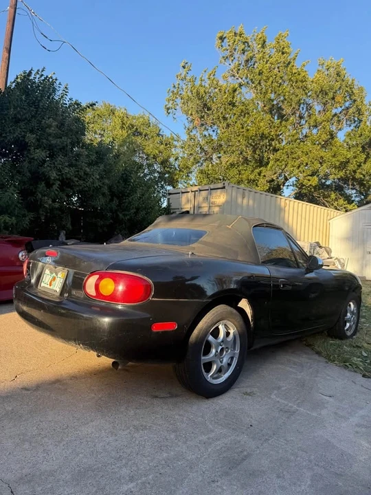 2002 Mazda NB MX-5 Miata - Image 5 of 5