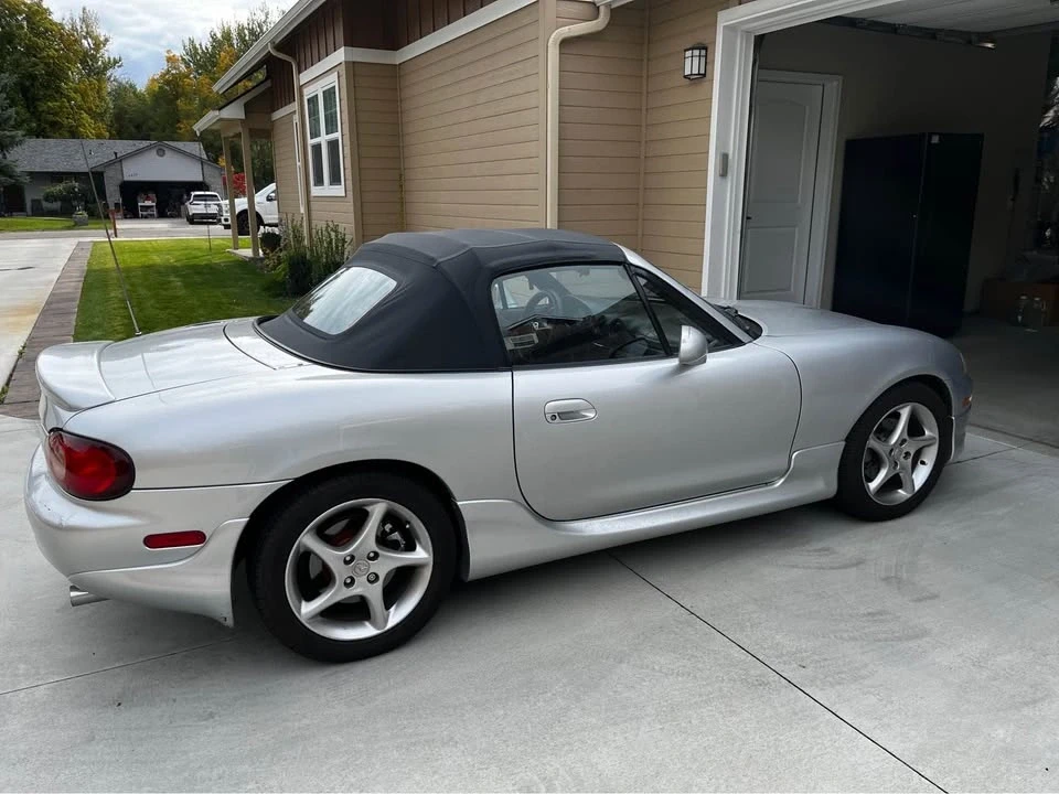 2002 Mazda NB MX-5 Miata - Image 3 of 10