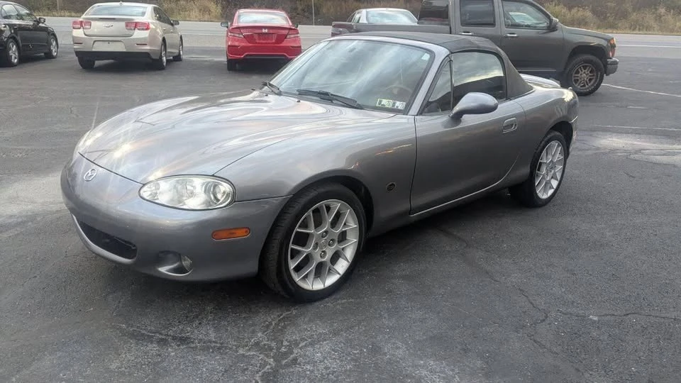 2002 Mazda NB MX-5 Miata - Image 9 of 12