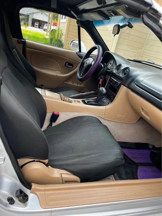 2002 Mazda NB MX-5 Miata - Image 5 of 10