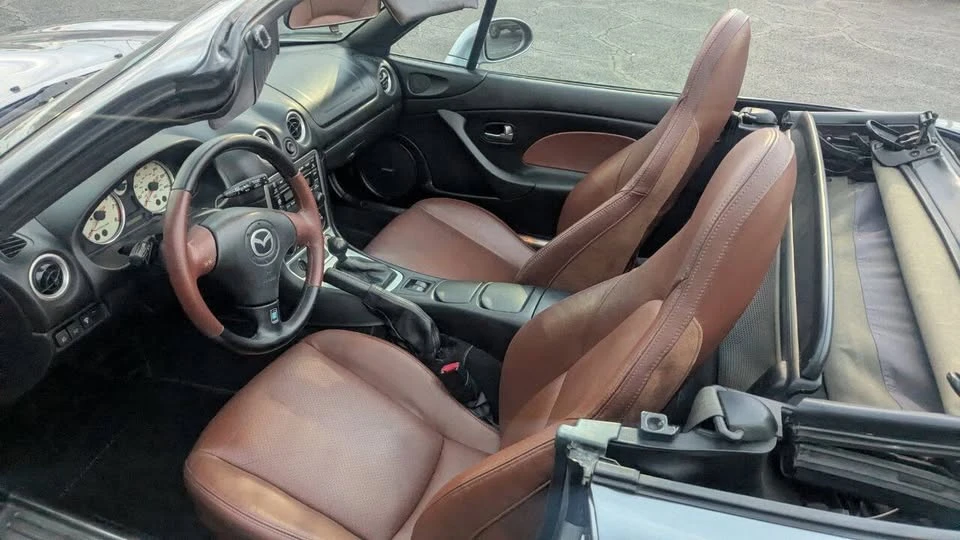 2002 Mazda NB MX-5 Miata - Image 11 of 12