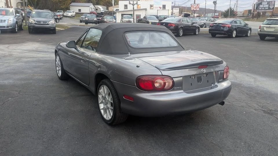 2002 Mazda NB MX-5 Miata - Image 6 of 12