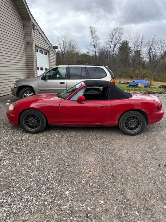 2002 Mazda NB MX-5 Miata - Image 3 of 6