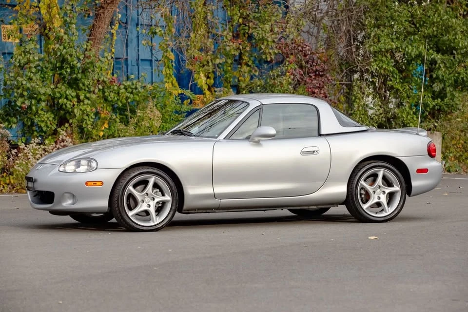 2002 Mazda NB MX-5 Miata - Image 17 of 20