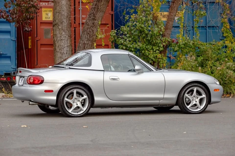 2002 Mazda NB MX-5 Miata - Image 19 of 20