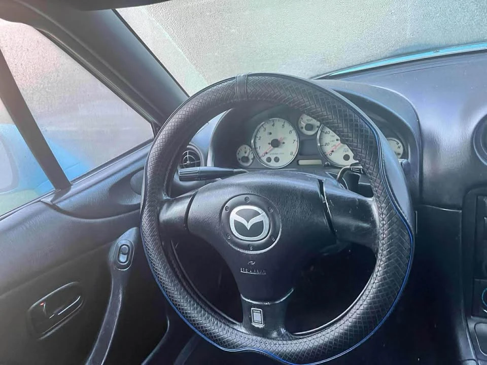 2002 Mazda NB MX-5 Miata - Image 5 of 5