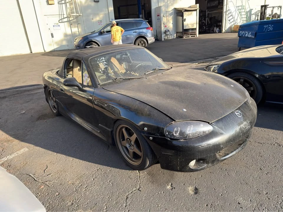 2002 Mazda NB MX-5 Miata - Image 3 of 8