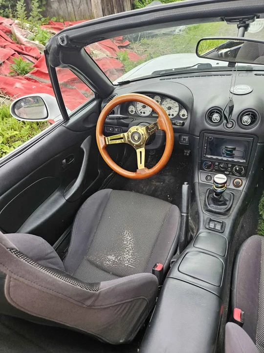 2002 Mazda NB MX-5 Miata - Image 2 of 5