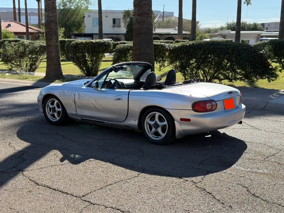 2002 Mazda NB MX-5 Miata - Image 6 of 12