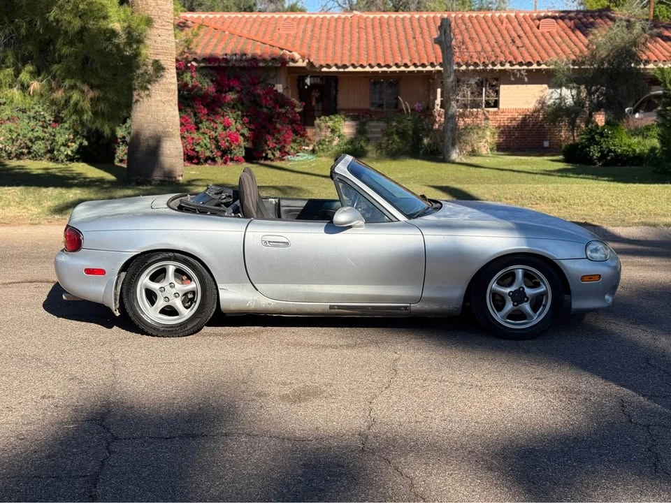 2002 Mazda NB MX-5 Miata - Image 2 of 12