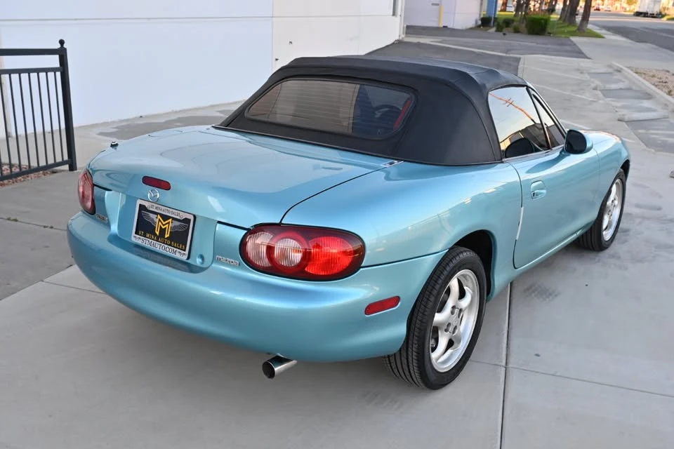 2002 Mazda NB MX-5 Miata - Image 10 of 20