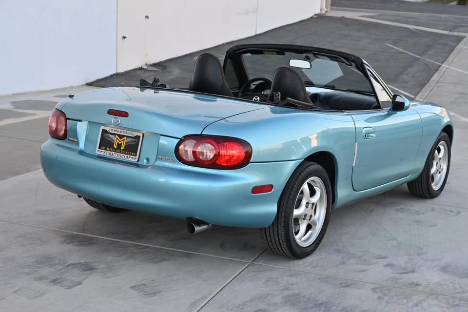 2002 Mazda NB MX-5 Miata - Image 9 of 20